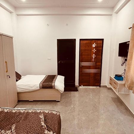 Hotel Shri Ram Darbar Ayodhya Exterior foto